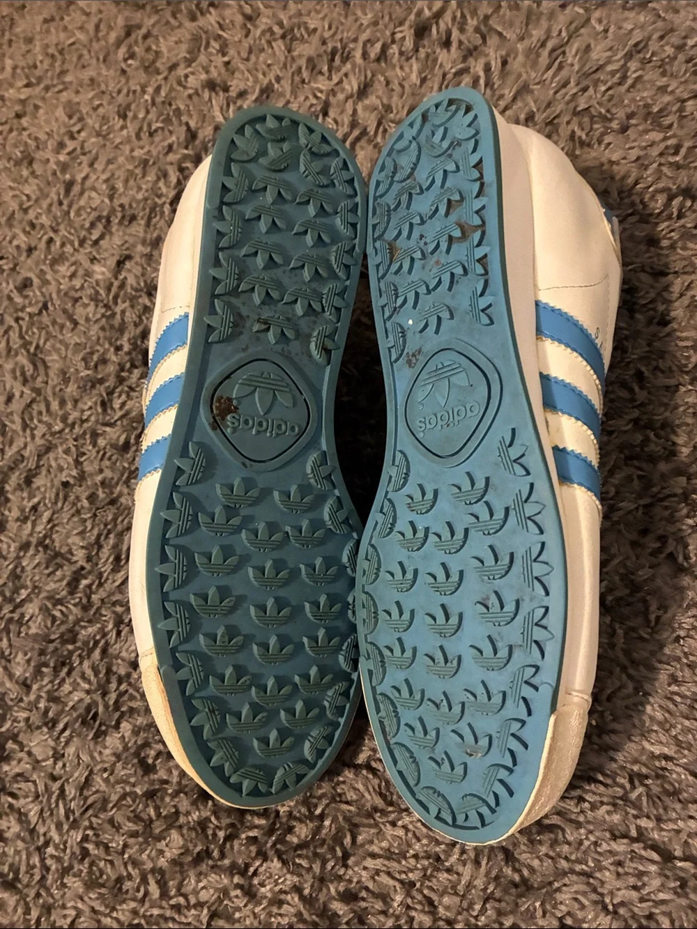 White adidas Samoa